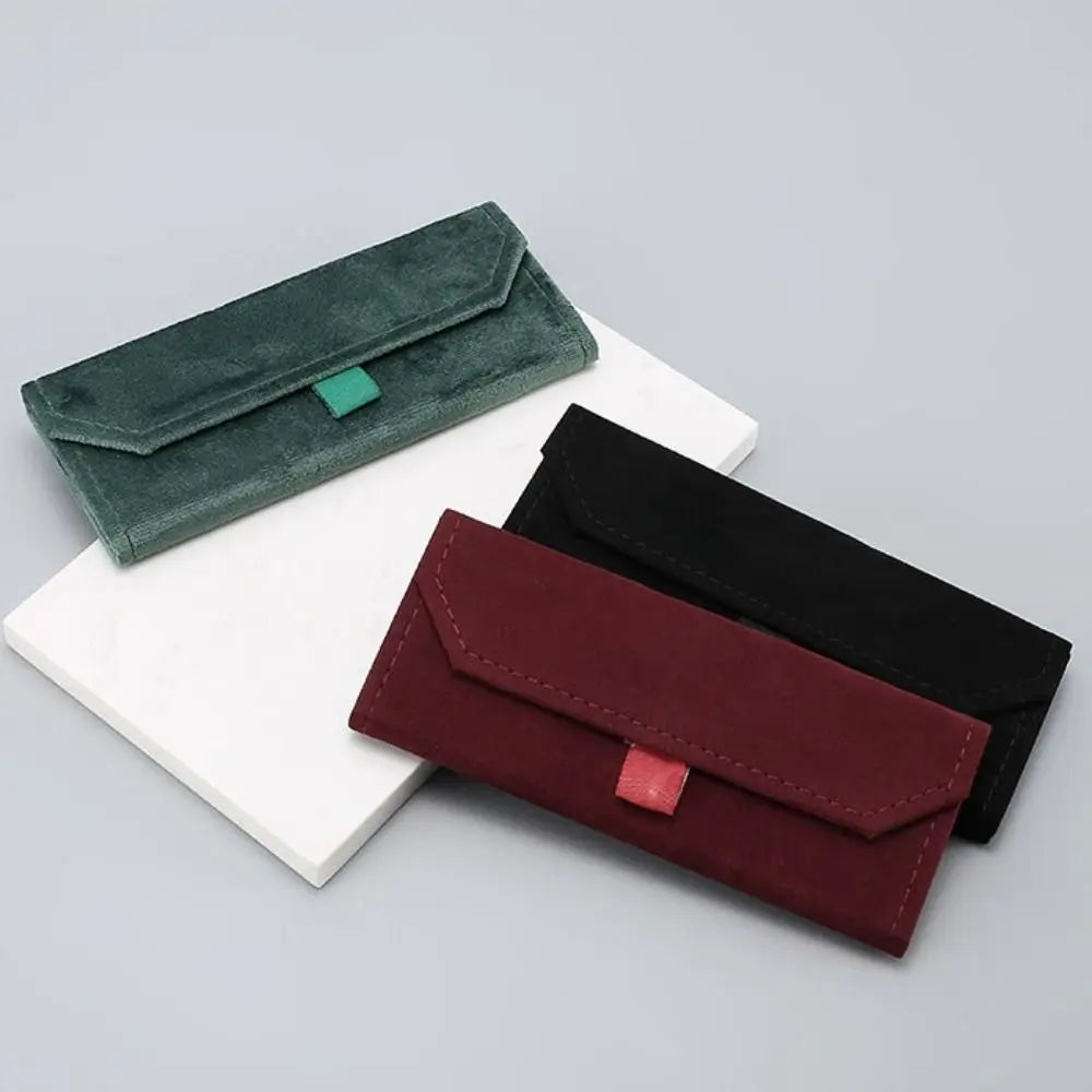 VeLess Velvet Case